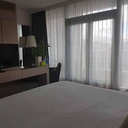Szálloda The Gibson 4*