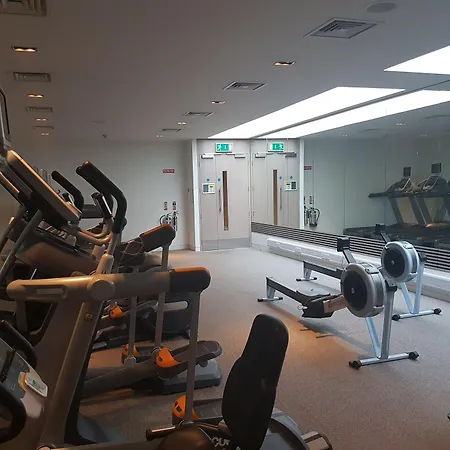 The Gibson Ξενοδοχείο